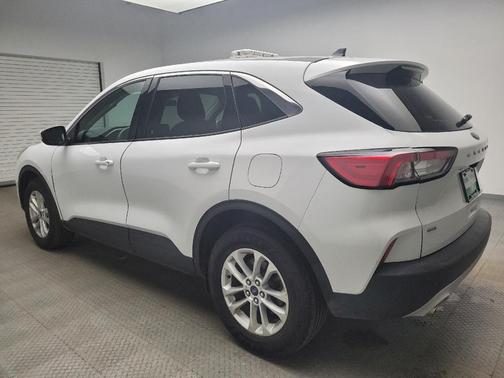 Oxford White 2020 Ford Escape SE