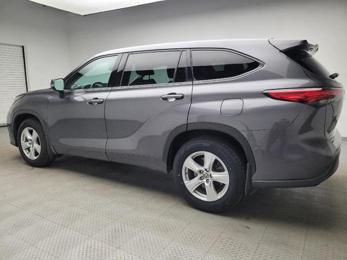 2021 Toyota Highlander LE