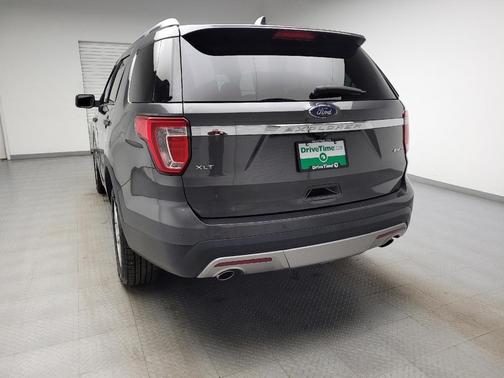 Gray 2017 Ford Explorer XLT