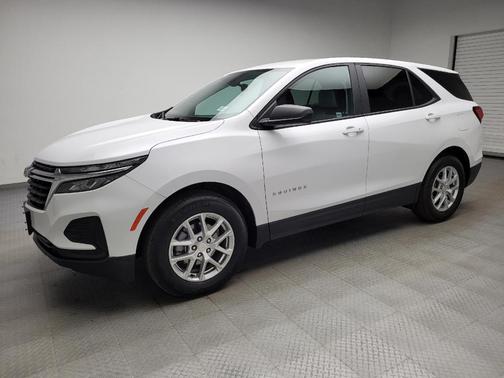 Summit White 2024 Chevrolet Equinox LS