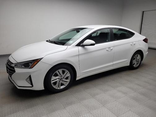 Quartz White Pearl 2020 Hyundai ELANTRA SEL