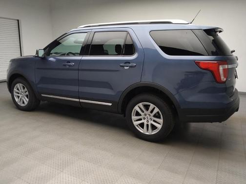 Blue Metallic 2019 Ford Explorer XLT