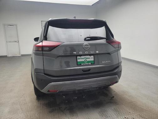 Gray 2023 Nissan Rogue SL
