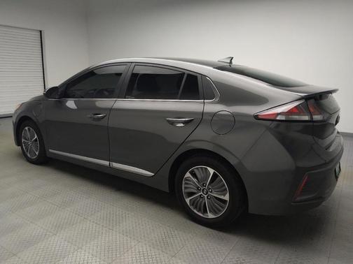 2021 Hyundai IONIQ Plug-In Hybrid SEL