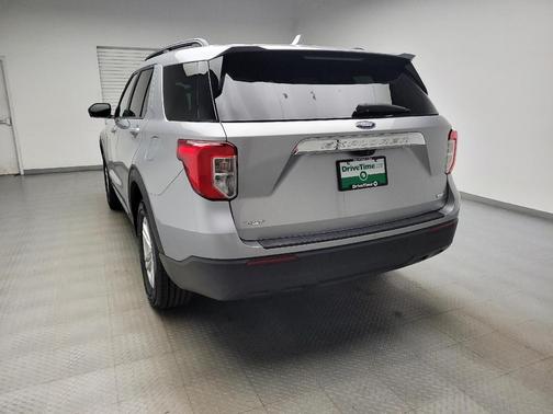Iconic Silver Metallic 2020 Ford Explorer XLT