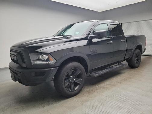 Diamond Black Crystal Pearlcoat 2021 RAM 1500 Classic Warlock Quad Cab 4x4 6'4' Box