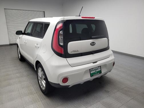 Clear White 2019 Kia Soul +