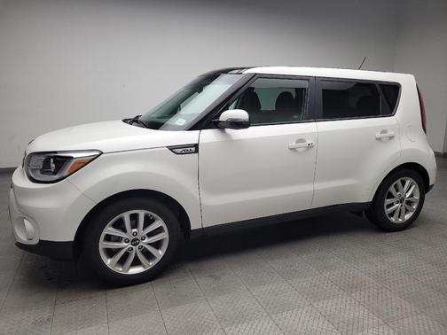 Clear White 2019 Kia Soul +