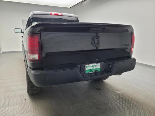 2019 RAM 1500 Classic Warlock Quad Cab 4x4 6'4' Box