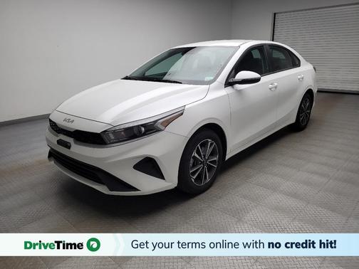 Snow White Pearl 2024 Kia Forte LXS