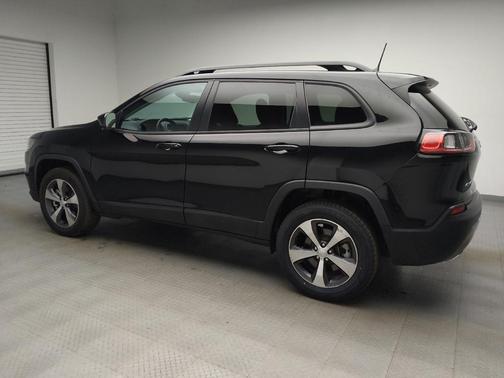 Diamond Black Crystal Pearlcoat 2022 Jeep Cherokee Limited