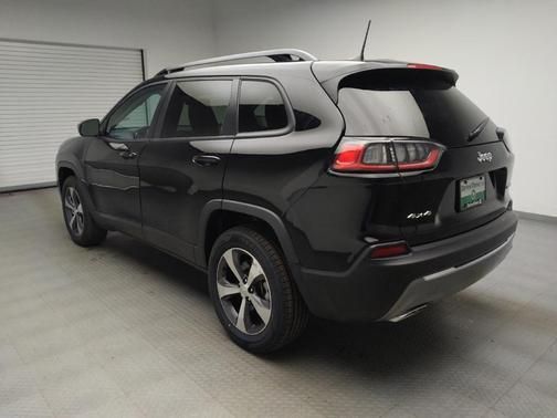 Diamond Black Crystal Pearlcoat 2022 Jeep Cherokee Limited