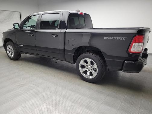 Diamond Black Crystal Pearlcoat 2022 RAM 1500 Big Horn/Lone Star
