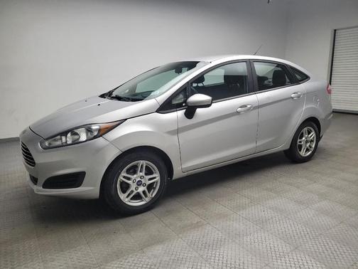 Ingot Silver Metallic 2019 Ford Fiesta SE