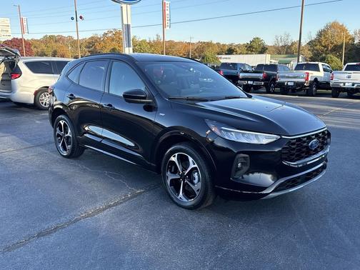 2023 Ford Escape ST-Line Select