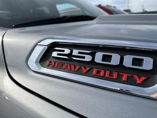 2024 RAM 2500 Big Horn Crew Cab 4x4 6'4' Box