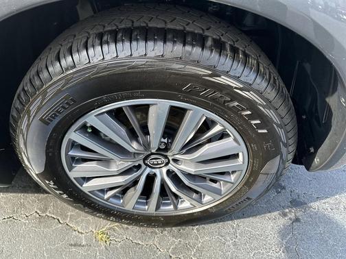 2022 Nissan Armada SV 2WD