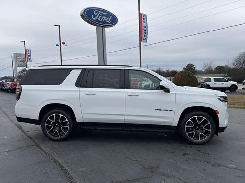 2021 Chevrolet Suburban RST