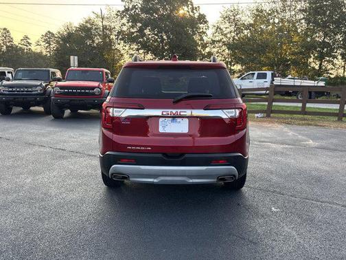 2023 GMC Acadia FWD SLT