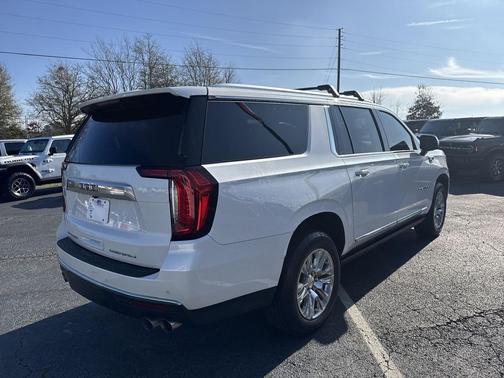 2022 GMC Yukon XL Denali