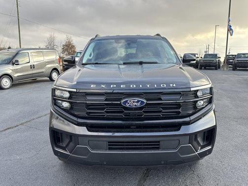 2026 Ford Expedition Max Active 4x2