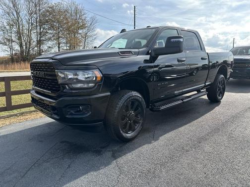 2024 RAM 2500 Big Horn Crew Cab 4x4 6'4' Box