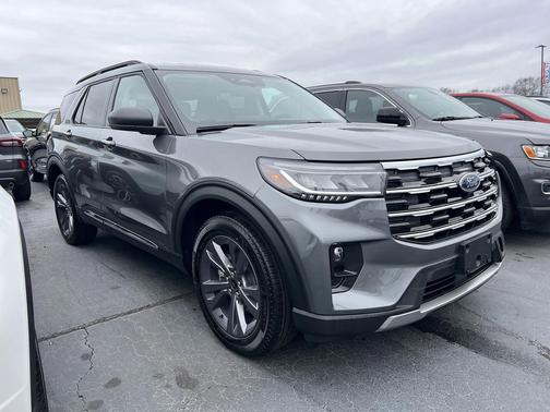 2025 Ford Explorer Active