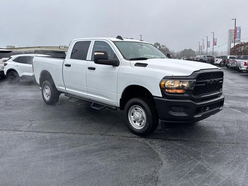2024 RAM 2500 Tradesman Crew Cab 4x4 6'4' Box