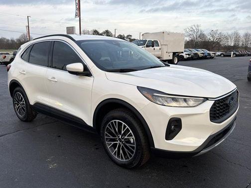 2026 Ford Escape PHEV Base