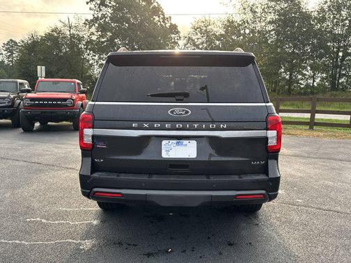 2022 Ford Expedition Max XLT