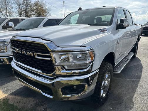 2022 RAM 2500 Big Horn Crew Cab 4x4 6'4' Box