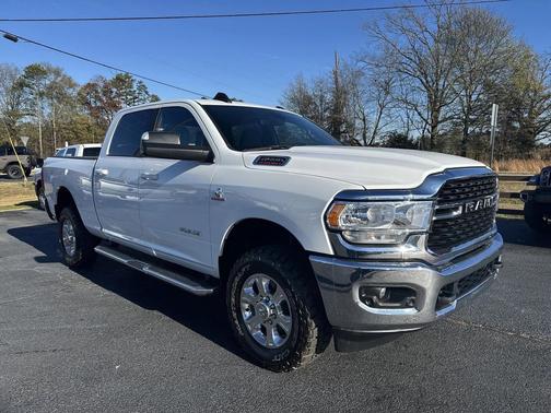 2022 RAM 2500 Big Horn Crew Cab 4x4 6'4' Box