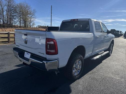 2022 RAM 2500 Big Horn Crew Cab 4x4 6'4' Box