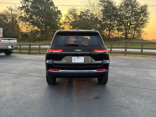 2024 Jeep Grand Cherokee Laredo