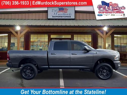 2017 RAM 2500 Laramie Crew Cab 4x4 6'4' Box