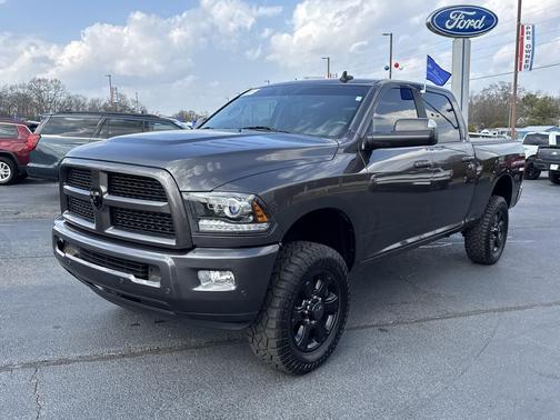 2017 RAM 2500 Laramie Crew Cab 4x4 6'4' Box