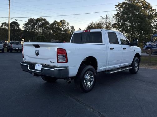 2024 RAM 2500 Tradesman Crew Cab 4x4 6'4' Box