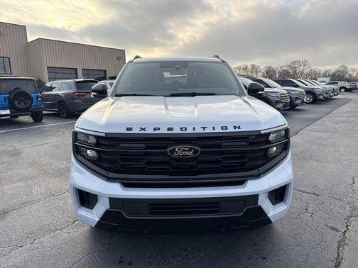 2026 Ford Expedition Platinum