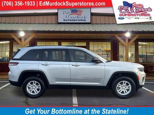 2022 Jeep Grand Cherokee Laredo