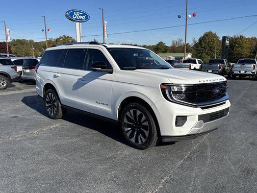 2025 Ford Expedition Platinum