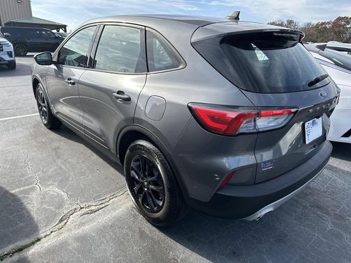 2022 Ford Escape S