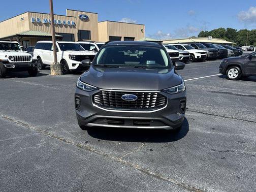 2025 Ford Escape PHEV Base