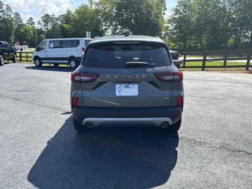 2025 Ford Escape PHEV Base