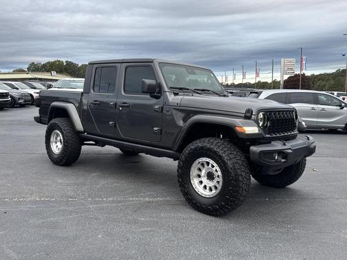 2024 Jeep Gladiator Sport