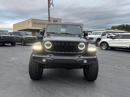 2024 Jeep Gladiator Sport