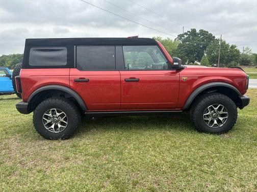 2023 Ford Bronco Badlands