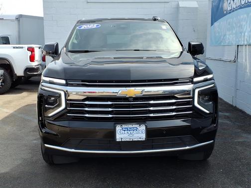 Black 2025 Chevrolet Suburban LT