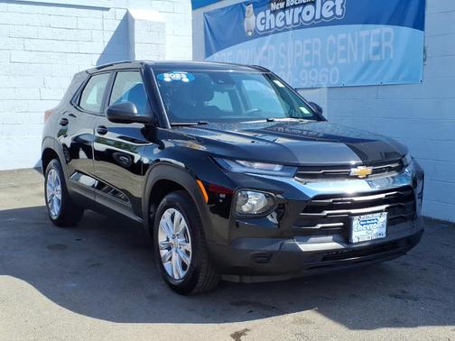 Mosaic Black Metallic 2023 Chevrolet Trailblazer LS