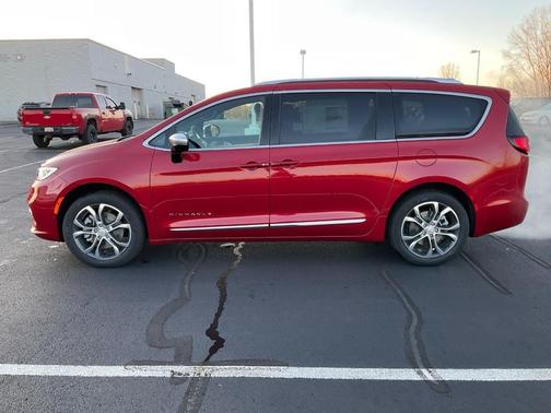 2026 Chrysler Pacifica L