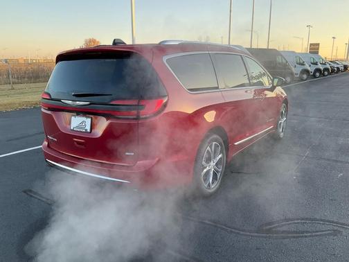 2026 Chrysler Pacifica L